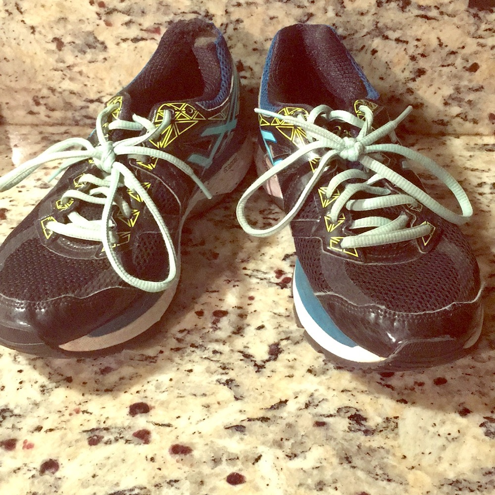 ASICS Sneakers